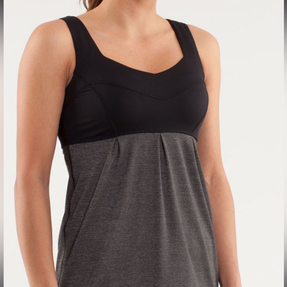 Lululemon Run Tame Me Tank Black Breathable Athleisure Workout Top Size 4 🔥🖤🔥